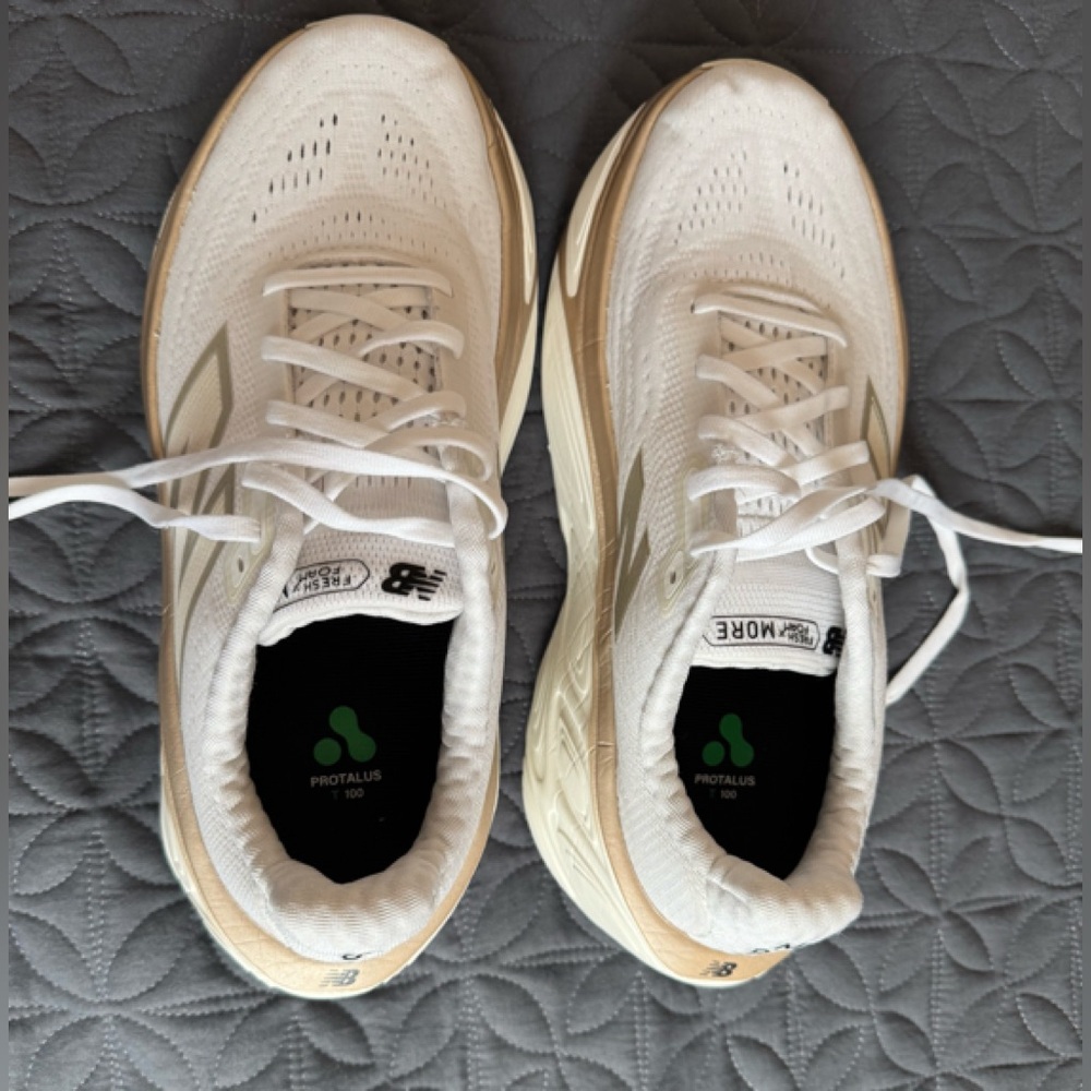 New Balance Unisex Fresh Foam X More v5 Running Shoes